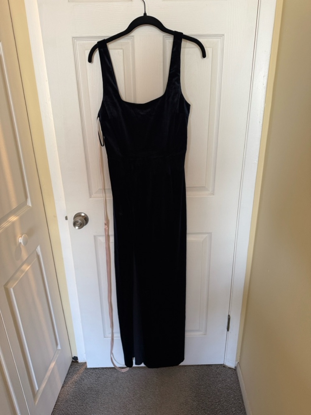 Lulu's Navy Velvet Scoop-Neck Maxi Dress